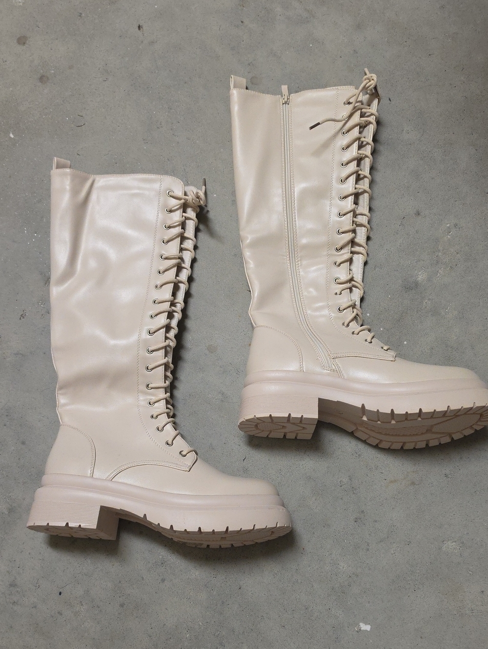 New Women’s Lace-Up Platform Knee-High Boots - Cream
